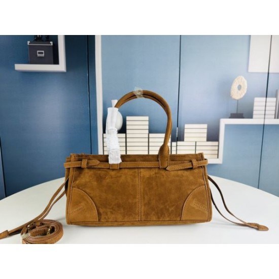 2025SS トートバッグ PRADA プラダ 今シーズン最注目のトレンド 2025SS トートバッグ PRADA プラダ 今シーズン最注目のトレンド