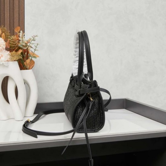 2025SS トートバッグ PRADA プラダ おしゃれ上級者の印象がある 2025SS トートバッグ PRADA プラダ おしゃれ上級者の印象がある