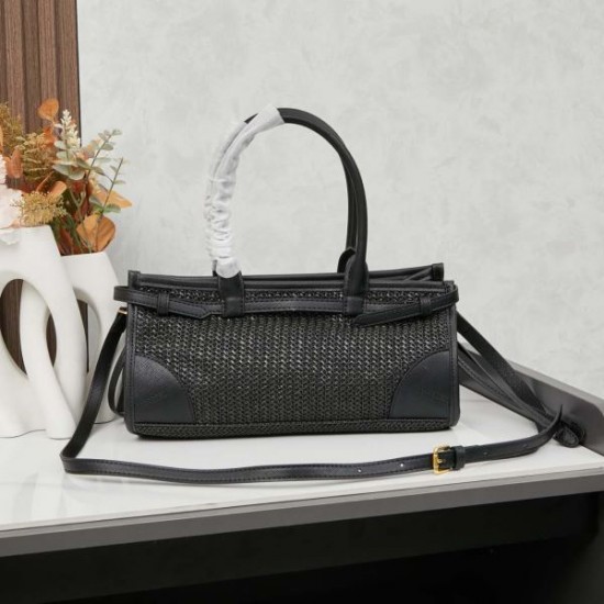 2025SS トートバッグ PRADA プラダ おしゃれ上級者の印象がある 2025SS トートバッグ PRADA プラダ おしゃれ上級者の印象がある