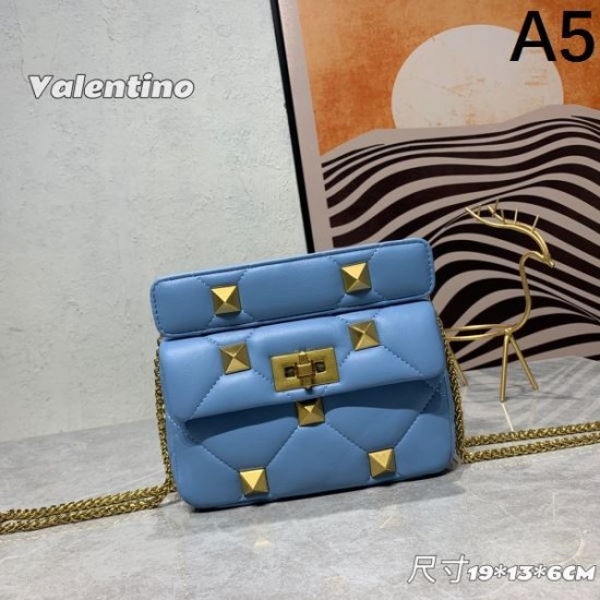 2025SS ショルダーバッグ VALENTINO ヴァレンティノ 期間限定セール 2025SS ショルダーバッグ VALENTINO ヴァレンティノ 期間限定セール