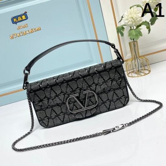 2025SS トートバッグ VALENTINO ヴァレンティノ 今年人気定番新作