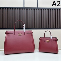 2025SS トートバッグ VALENTINO ヴァレンティノ 年末年始はセール