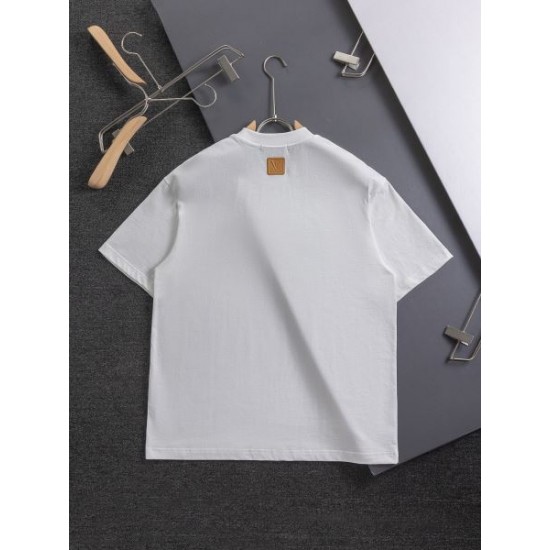 2025SS 半袖Tシャツ LOUIS VUITTON ルイヴィトン 毎年人気春夏新作 2025SS 半袖Tシャツ LOUIS VUITTON ルイヴィトン 毎年人気春夏新作