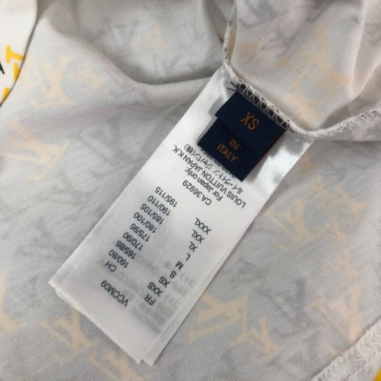 2025SS 半袖Tシャツ LOUIS VUITTON ルイヴィトン お気に入りの上品 2025SS 半袖Tシャツ LOUIS VUITTON ルイヴィトン お気に入りの上品