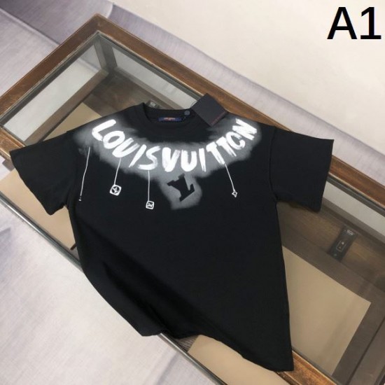 2025SS 半袖Tシャツ LOUIS VUITTON ルイヴィトン セレブも多数愛用 2025SS 半袖Tシャツ LOUIS VUITTON ルイヴィトン セレブも多数愛用