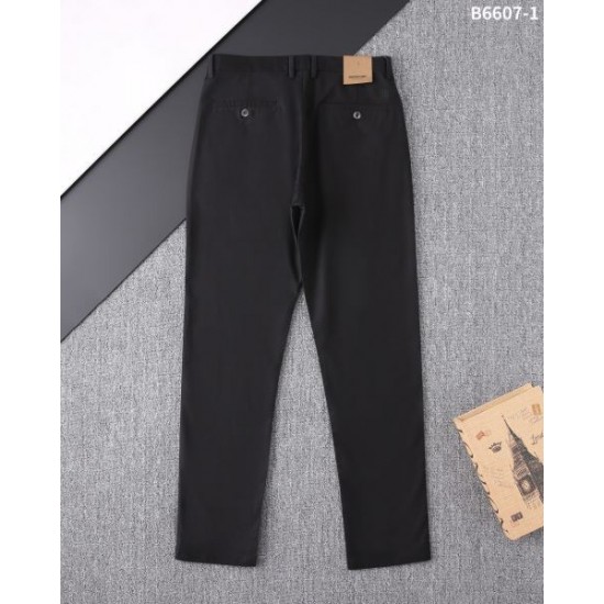 2025SS カジュアルパンツ BURBERRY バーバリー おすすめコーディ 2025SS カジュアルパンツ BURBERRY バーバリー おすすめコーディ