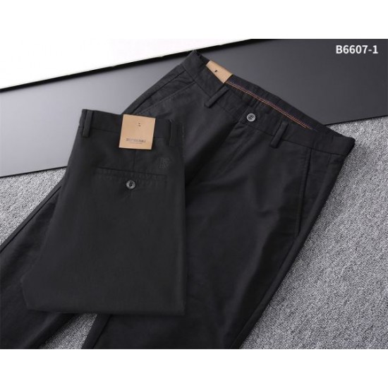 2025SS カジュアルパンツ BURBERRY バーバリー おすすめコーディ 2025SS カジュアルパンツ BURBERRY バーバリー おすすめコーディ