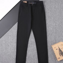2025SS カジュアルパンツ BURBERRY バーバリー きちんと感がある 
