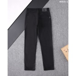 2025SS カジュアルパンツ BURBERRY バーバリー 最新 話題沸騰中 