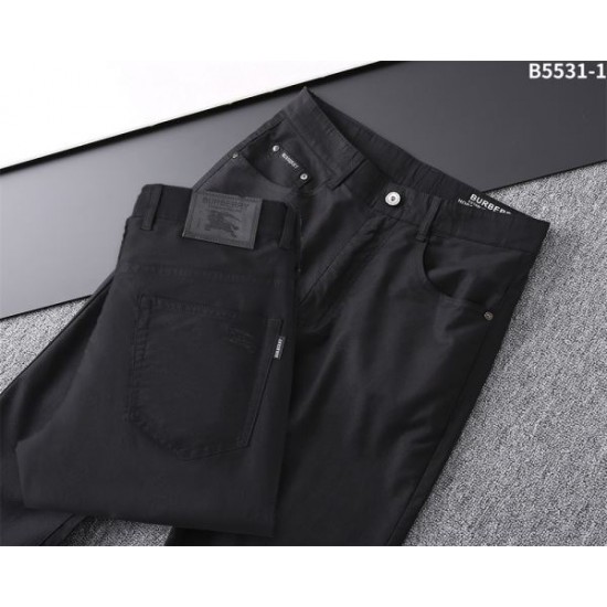 2025SS カジュアルパンツ BURBERRY バーバリー 最新 話題沸騰中 