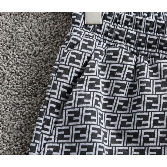 2025SS カジュアル半ズボン FENDI フェンデイ 今期新作人気の美ライン 2025SS カジュアル半ズボン FENDI フェンデイ 今期新作人気の美ライン