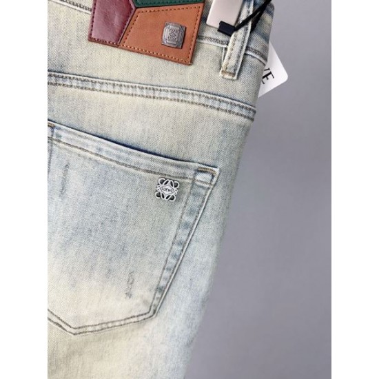 2025SS ジーパン LOEWE ロエベ 上品なカジュアルコーデに 2025SS ジーパン LOEWE ロエベ 上品なカジュアルコーデに