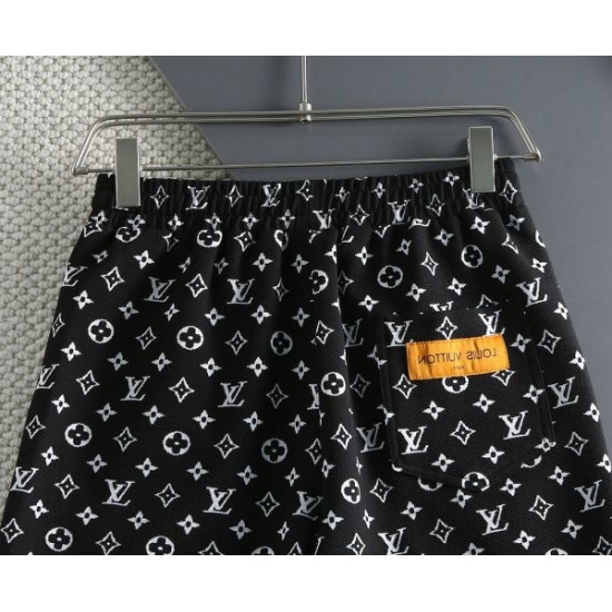 2025SS カジュアル半ズボン LOUIS VUITTON ルイヴィトン もうすぐ日本上陸 2025SS カジュアル半ズボン LOUIS VUITTON ルイヴィトン もうすぐ日本上陸