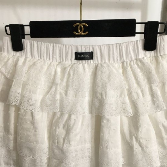 シャネル (CHANEL) 2025春夏 デザイナースカート 印象的なケーキスカート