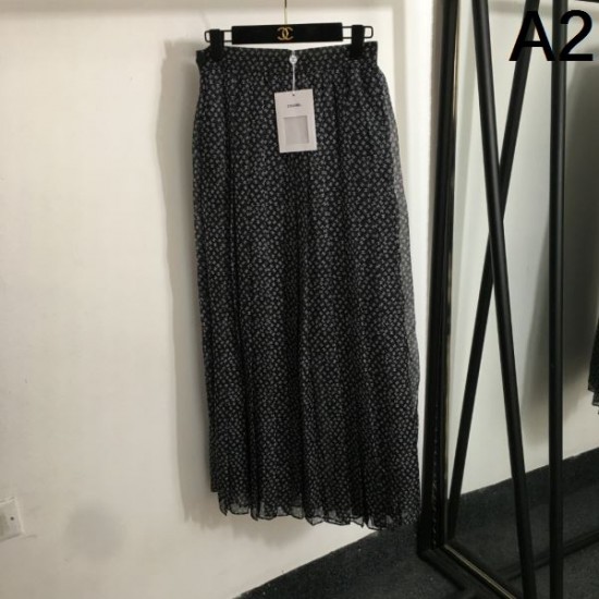 シャネル (CHANEL) 2025春夏 最新コレクション ロングスカート 新作登場