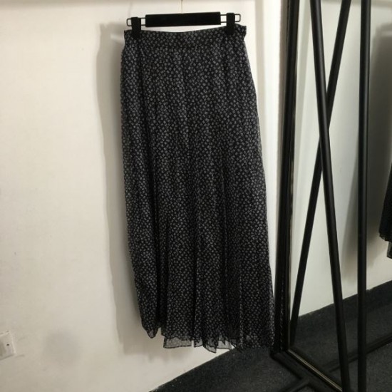 シャネル (CHANEL) 2025春夏 最新コレクション ロングスカート 新作登場