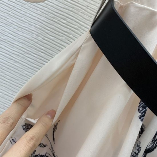 DIOR ディオール 2025SS 抜け感のあるスタイルが完成 ワンピース