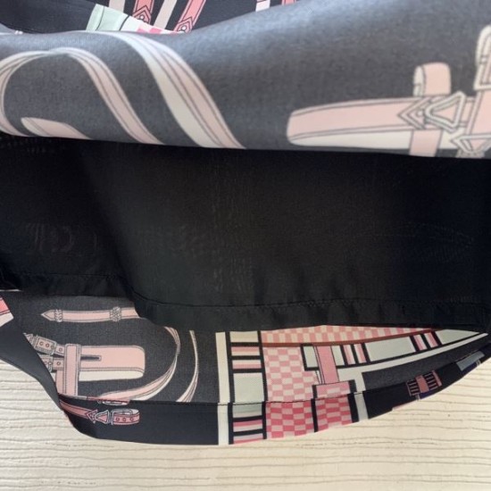 HERMES エルメス 2025SS トップスからチラ見える安心 ワンピース