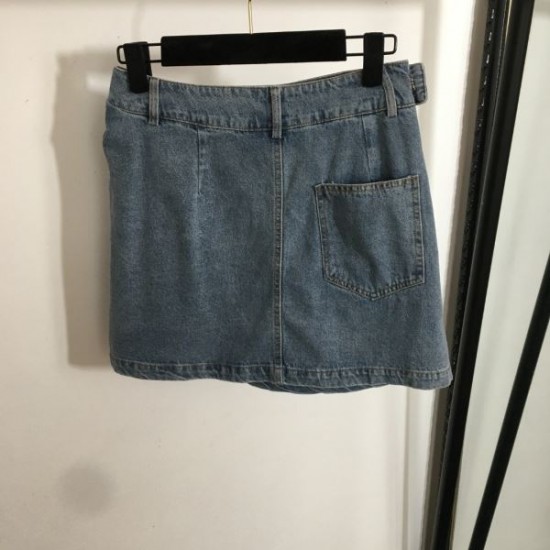 LOEWE ロエベ 2025SS 夏に向けて使えるスタイル デニムスカート