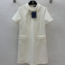 LOUIS VUITTON ルイヴィトン 2025SS レトロ感のあるデザイン ワンピース