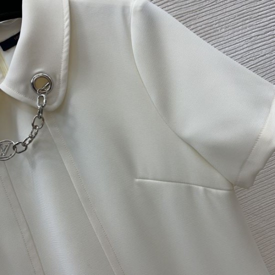LOUIS VUITTON ルイヴィトン 2025SS レトロ感のあるデザイン ワンピース