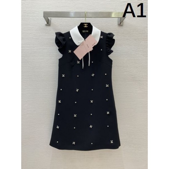 MIU MIU ミュウミュウ 2025SS ファッションの流行り ワンピース