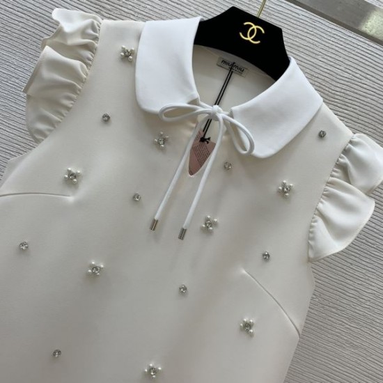MIU MIU ミュウミュウ 2025SS ファッションの流行り ワンピース