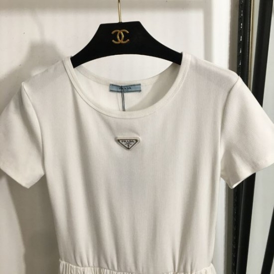 PRADA プラダ 2025SS 当たり前に取り入れる今夏新作 ワンピース