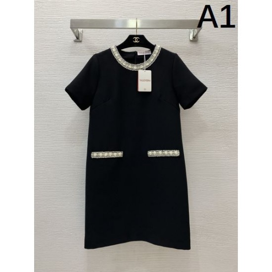 VALENTINO ヴァレンティノ 2025SS 限定価格早期完売 ワンピース