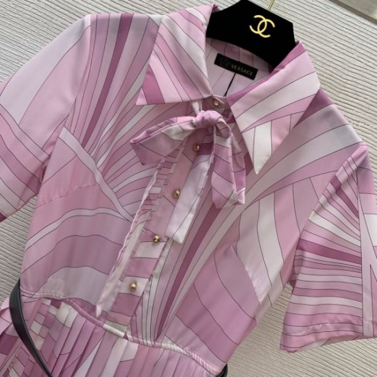 VERSACE ヴェルサーチェ 2025SS 大人っぽく見せてくれ ワンピース
