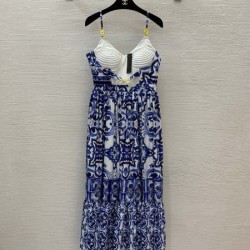 VERSACE ヴェルサーチェ 2025SS とても取り入れやすい ワンピース