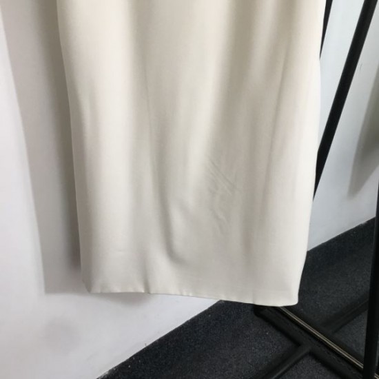 YSL イヴ サンローラン 2025SS 日本未上陸のブランド ワンピース