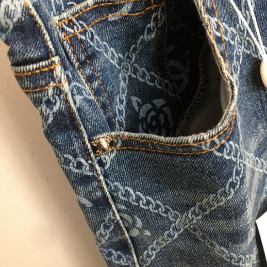 シャネル (CHANEL) 2025SS新作 CCロゴ デニムジーンズ サマースタイル