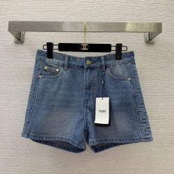 フェンディ (FENDI) 2025SS新作 ズッカ柄 [主要商品タイプ] 素敵デザイン?未入荷 ※[主要商品タイプ]を補ってください