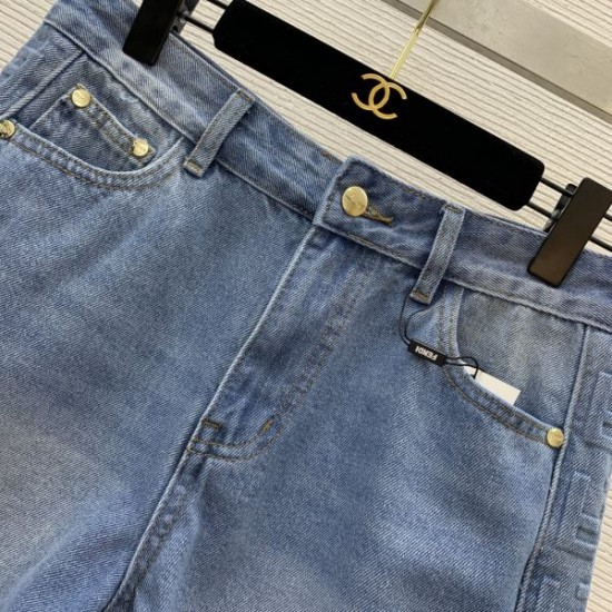 フェンディ (FENDI) 2025SS新作 ズッカ柄 [主要商品タイプ] 素敵デザイン?未入荷 ※[主要商品タイプ]を補ってください
