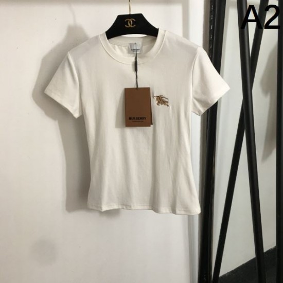 バーバリー (BURBERRY) 2025SS リラックスフィット ロゴ刺繍 半袖Tシャツ 上質コットン
