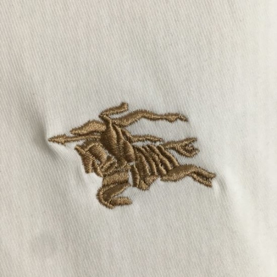 バーバリー (BURBERRY) 2025SS リラックスフィット ロゴ刺繍 半袖Tシャツ 上質コットン