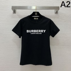 バーバリー (BURBERRY) 2025SS アイコニックストライプ 半袖Tシャツ 洗練カジュアル