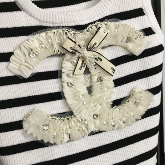 シャネル (CHANEL) 2025SS限定 リブニットベスト 大人可愛い 上品