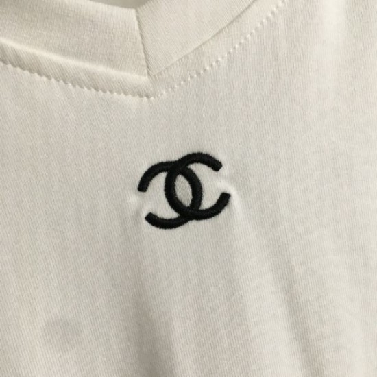 シャネル (CHANEL) 2025SS新作 アイコンプリント 半袖Tシャツ 注目アイテム