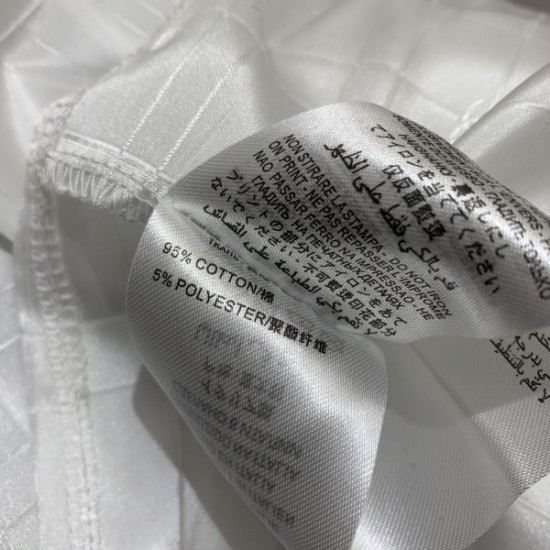 シャネル (CHANEL) 2025SS新作 サテン ノースリーブシャツ エレガント