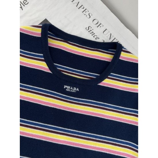 プラダ (PRADA) 2025SS新作 サフィアーノディテール 半袖トップス 注目精品