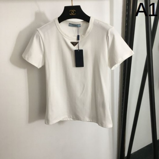 プラダ (PRADA) 2025SS限定 店舗限定ロゴ 半袖Tシャツ 希少モデル
