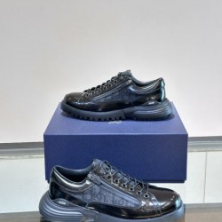 DIOR ディオール 2025SS 印象に残るデザイン メンズ用 カジュアルシューズ