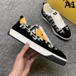 FENDI フェンデイ 2025SS トレンド感たっぷり メンズ用 カジュアルシューズ