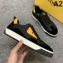 FENDI フェンデイ 2025SS 累積売上総額第１位 メンズ用 カジュアルシューズ