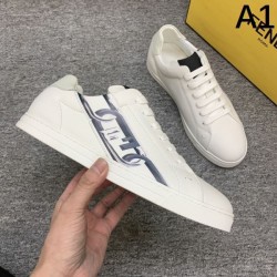 FENDI フェンデイ 2025SS 新作愛用セレブ多数 メンズ用 カジュアルシューズ
