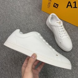 FENDI フェンデイ 2025SS すぐお届け春夏新作 メンズ用 カジュアルシューズ