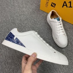 FENDI フェンデイ 2025SS 大切な方へのギフト メンズ用 カジュアルシューズ