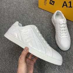 FENDI フェンデイ 2025SS 新作限定 早い者勝ち メンズ用 カジュアルシューズ